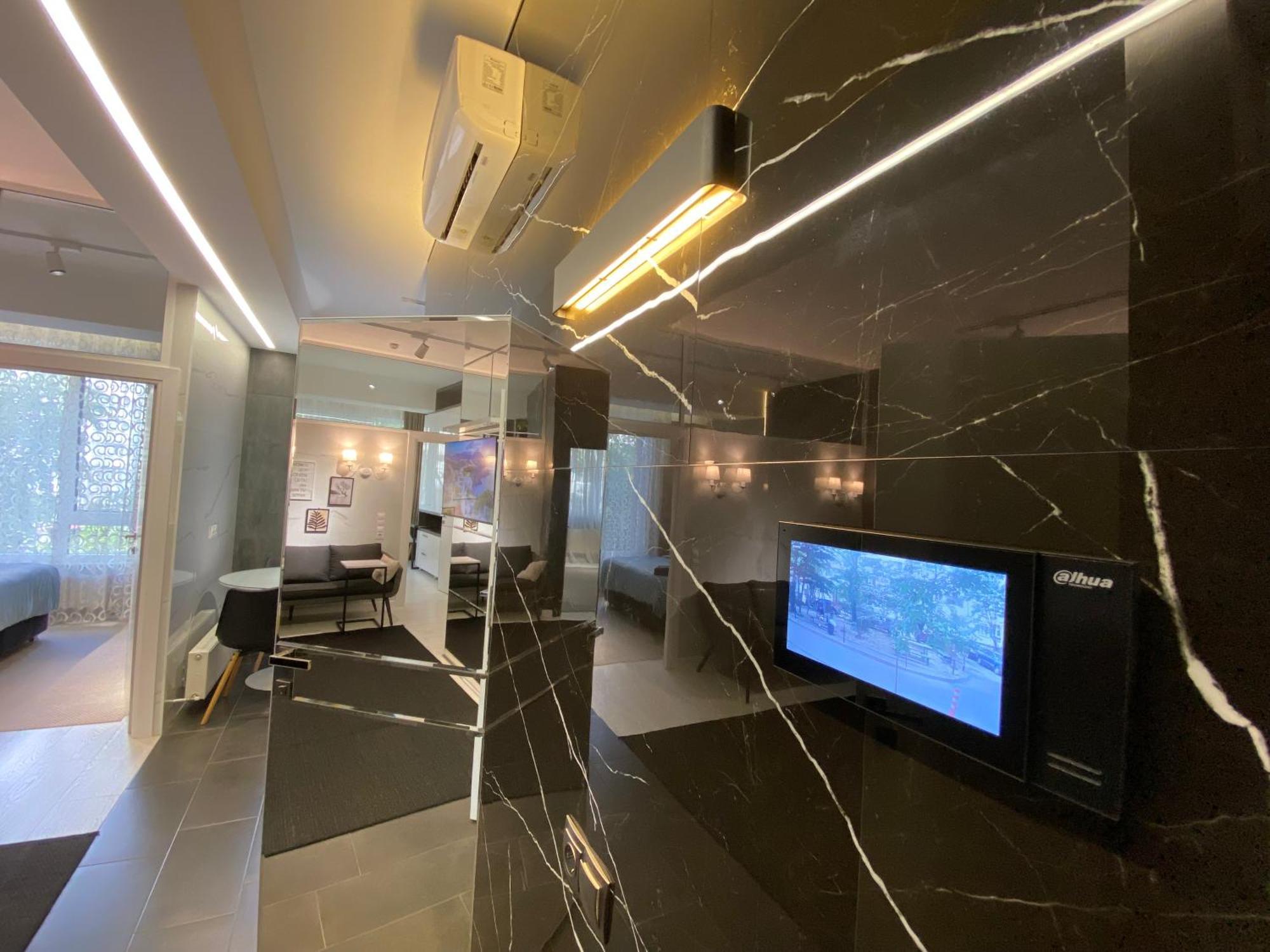 Rentnow Modern Business Apartment With 3 Bedrooms In Centre Kischinau Exterior foto