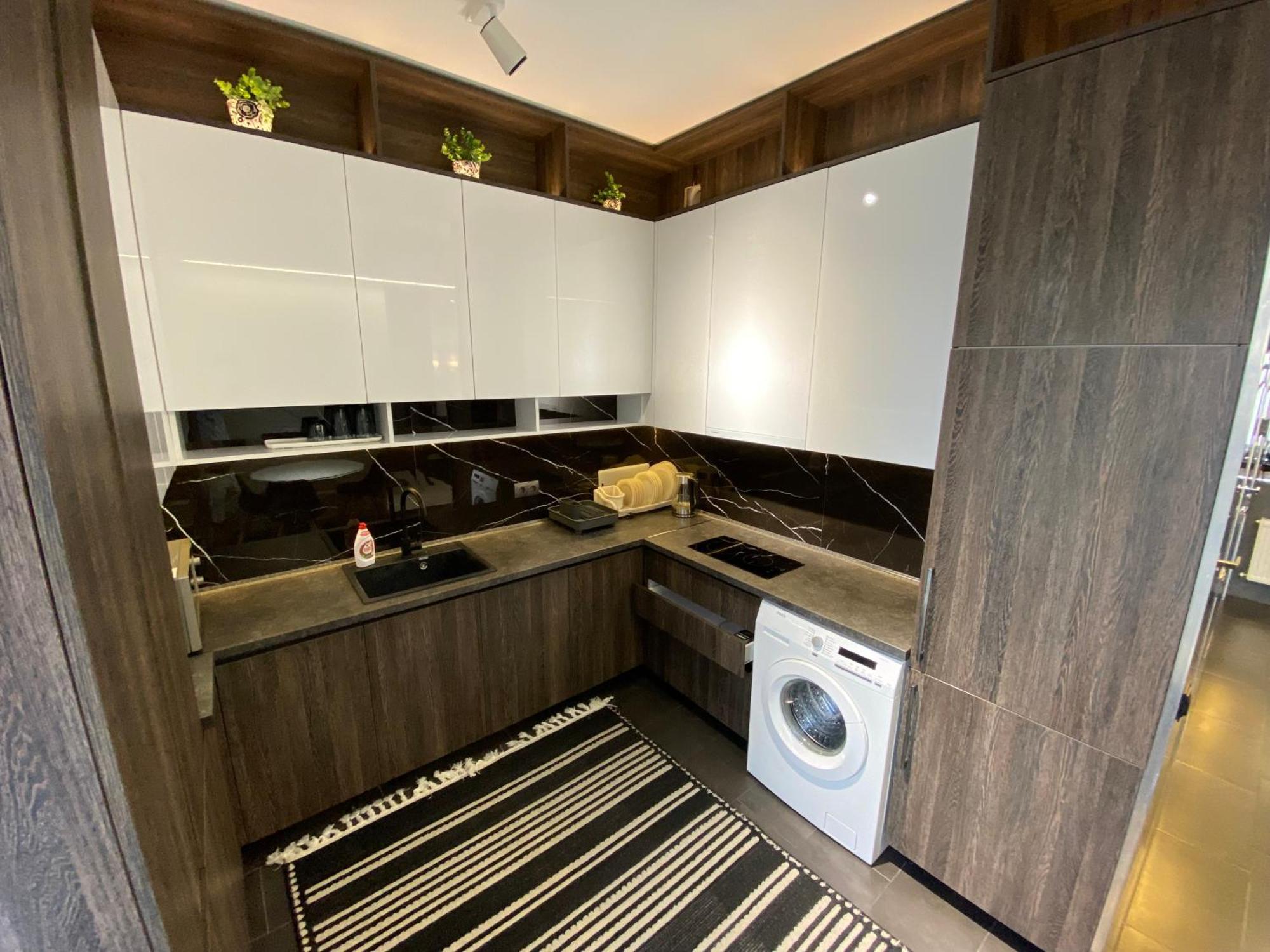 Rentnow Modern Business Apartment With 3 Bedrooms In Centre Kischinau Exterior foto