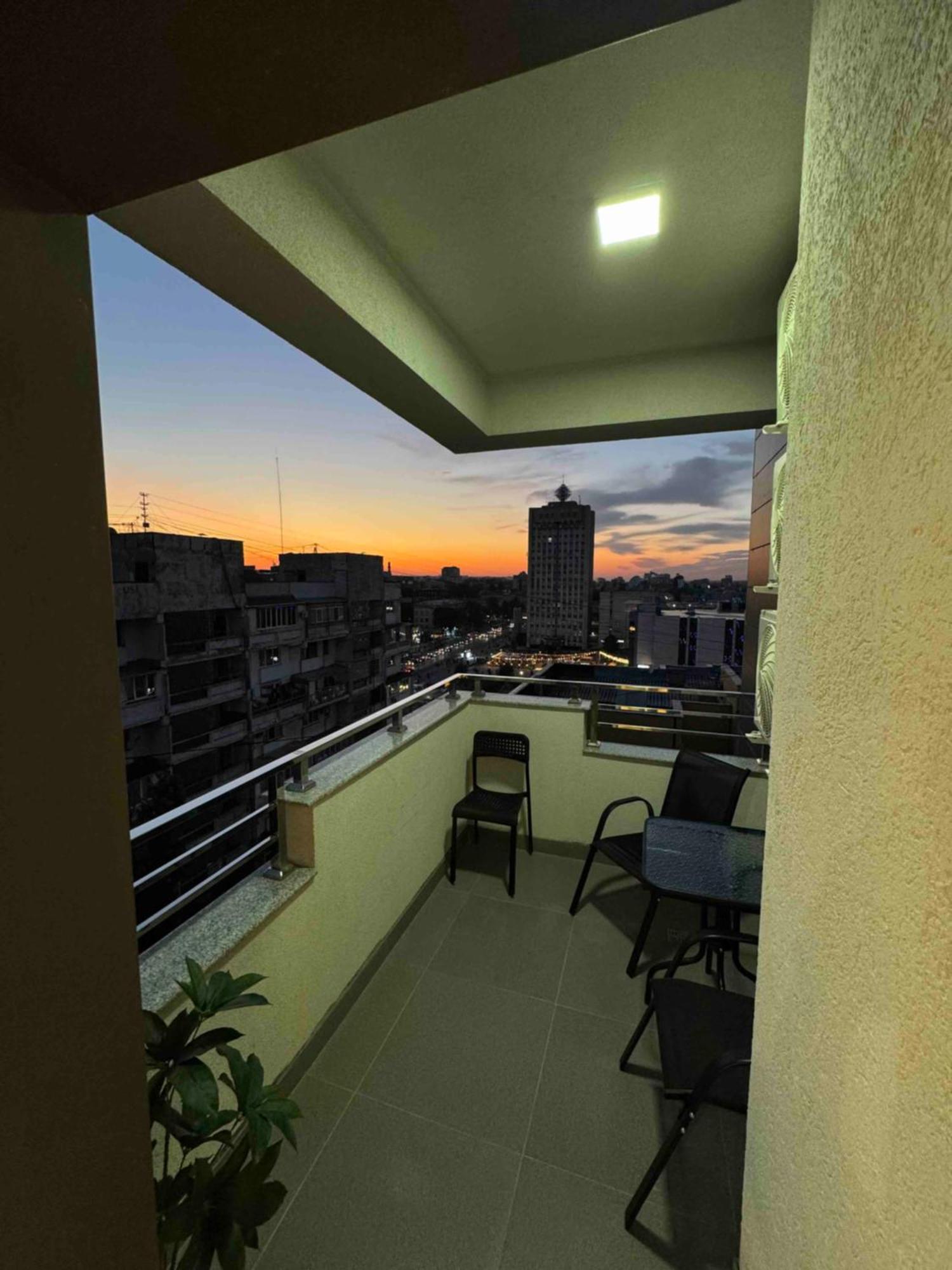 Rentnow Modern Business Apartment With 3 Bedrooms In Centre Kischinau Exterior foto